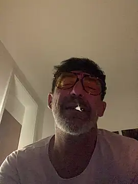 maxximere online show from March 2026 11:42:01 PM