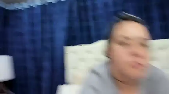 Snapshot of emely_garcia chatting on December 2024 12:30:02 AM emely garcia online show from December 2024 12:30:02 AM