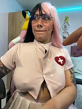 Luna Paris  online show from November 2025 02:05:02 PM