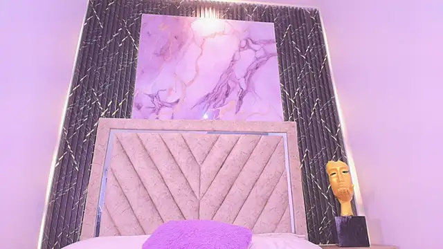 Hanna Evaanss online show from September 2025 08:21:02 PM