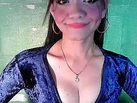 Rosebaumgardner1234 online show from February 2025 12:54:01 PM