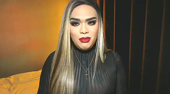 Snapshot of VictoriaEliz chatting on December 2024 01:57:02 AM VictoriaEliz online show from December 2024 01:57:02 AM