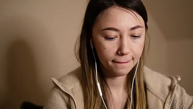 chibi moon  online show from January 2025 08:15:01 PM