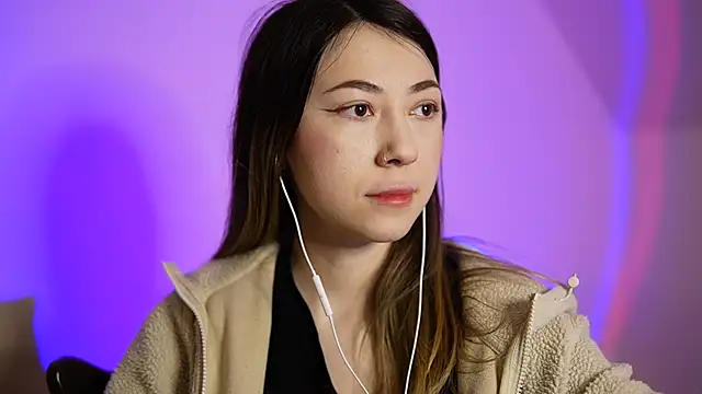 chibi moon  online show from January 2025 05:04:01 PM