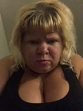 Snapshot of JemJensen30 chatting on October 2025 06:23:02 AM JemJensen30 online show from October 2025 06:23:02 AM