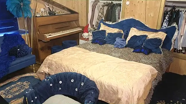 VanessaDoyle online show from December 2025 10:11:02 AM