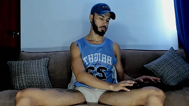 Snapshot of DERRYMASTER chatting on September 2025 03:12:01 PM DERRYMASTER online show from September 2025 03:12:01 PM