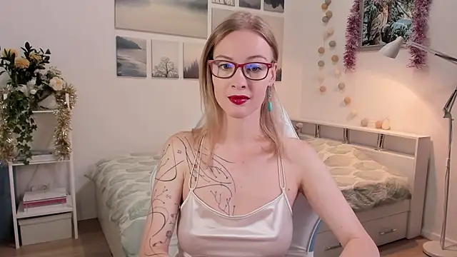 Snapshot of MissRightX chatting on November 2025 09:09:01 AM MissRightX online show from November 2025 09:09:01 AM