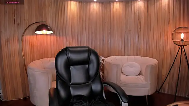 Snapshot of LexieWayne chatting on December 2024 07:52:02 PM LexieWayne online show from December 2024 07:52:02 PM