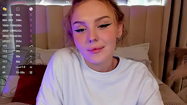 LianaFord online show from February 2025 06:39:01 PM