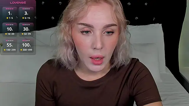 LianaFord online show from October 2025 11:13:02 PM