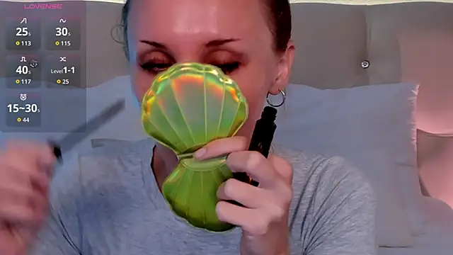 Snapshot of LianaFord chatting on July 2026 05:12:02 AM LianaFord online show from July 2026 05:12:02 AM