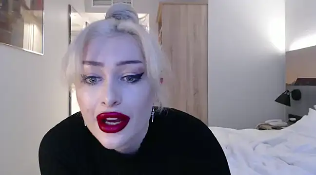 Snapshot of JennaLinn chatting on January 2025 03:58:01 PM JennaLinn online show from January 2025 03:58:01 PM