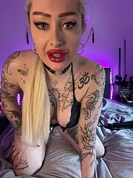 Snapshot of JennaLinn chatting on March 2025 03:35:02 PM JennaLinn online show from March 2025 03:35:02 PM