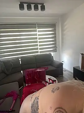 Snapshot of JennaLinn chatting on September 2025 12:04:02 PM JennaLinn online show from September 2025 12:04:02 PM