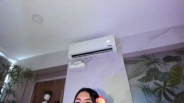 AntonellaRossi online show from May 2026 08:07:01 PM