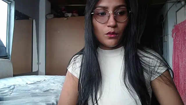 leah-666 online show from July 2026 04:43:01 PM