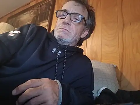 Snapshot of OralDesires2 chatting on May 2026 10:27:01 PM OralDesires2 online show from May 2026 10:27:01 PM