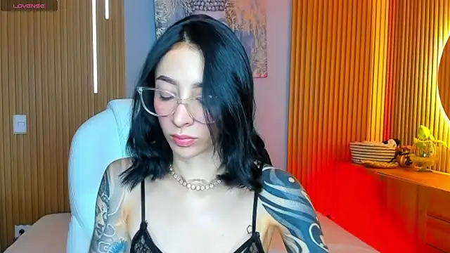 Snapshot of barbie_scoth_ chatting on June 2026 10:16:01 PM barbie scoth online show from June 2026 10:16:01 PM