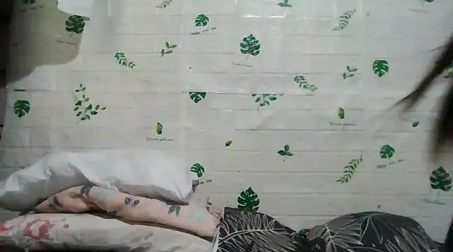 Snapshot of Silly_Girl21 chatting on December 2024 09:40:02 AM Silly Girl21 online show from December 2024 09:40:02 AM