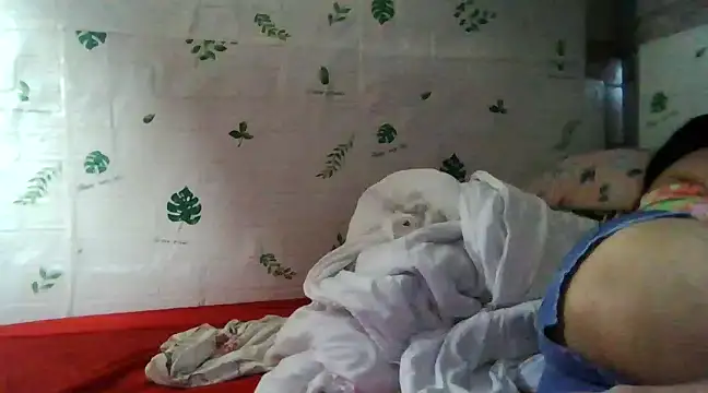 Snapshot of Silly_Girl21 chatting on December 2024 08:43:02 AM Silly Girl21 online show from December 2024 08:43:02 AM