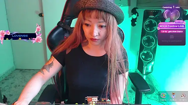 pink-2022 online show from January 2025 03:12:01 PM