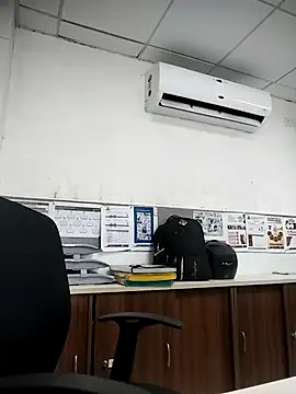 Desi Londa 143 online show from October 2025 04:46:02 AM