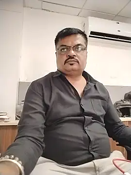 Desi Londa 143 online show from June 2026 12:29:01 PM
