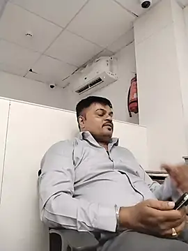Desi Londa 143 online show from July 2026 12:36:02 PM