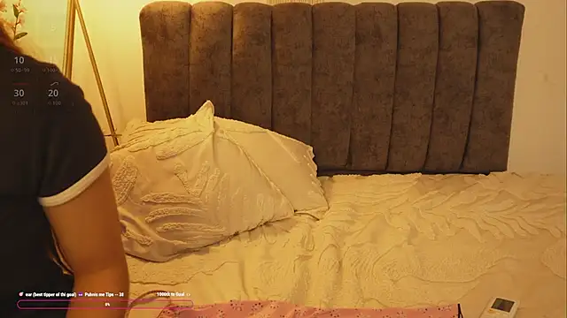 Snapshot of bunnycuteshy chatting on September 2025 04:06:02 PM bunnycuteshy online show from September 2025 04:06:02 PM