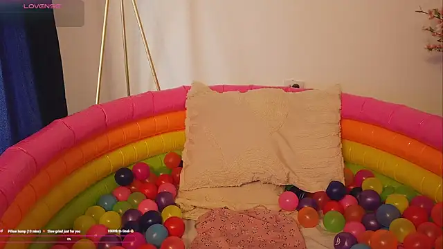 Snapshot of bunnycuteshy chatting on October 2025 02:47:02 PM bunnycuteshy online show from October 2025 02:47:02 PM