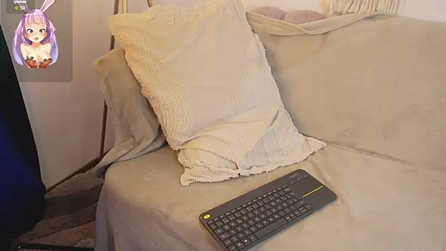 Snapshot of bunnycuteshy chatting on February 2026 02:24:02 PM bunnycuteshy online show from February 2026 02:24:02 PM