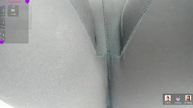 Snapshot of Azahara_Amin_ chatting on February 2026 07:32:02 PM Azahara Amin online show from February 2026 07:32:02 PM