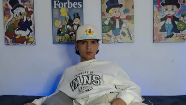 andersonZ998 online show from February 2025 05:03:02 AM