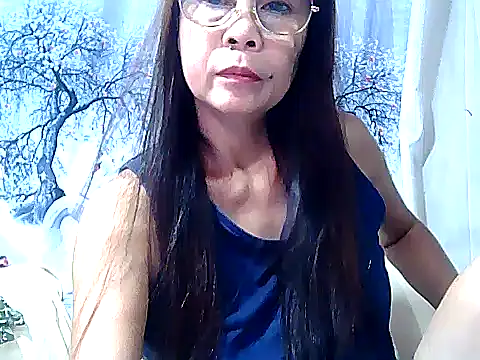 Snapshot of urwife_tobe chatting on September 2025 03:11:01 AM urwife tobe online show from September 2025 03:11:01 AM
