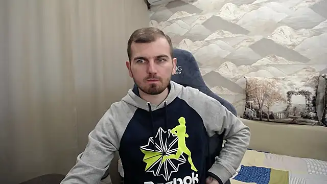 Snapshot of SerzhKorol1 chatting on October 2025 12:55:02 PM SerzhKorol1 online show from October 2025 12:55:02 PM