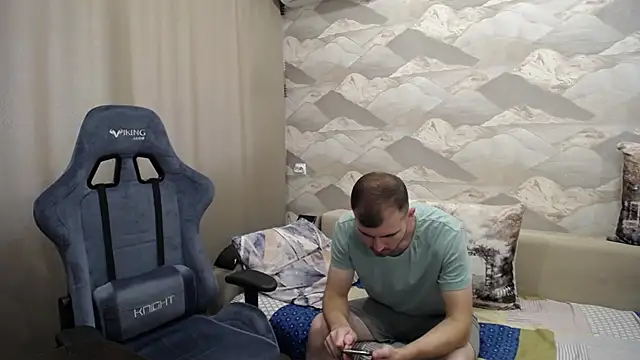 Snapshot of SerzhKorol1 chatting on October 2025 10:02:01 AM SerzhKorol1 online show from October 2025 10:02:01 AM