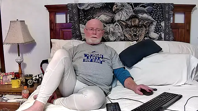 bigspike1960 online show from February 2026 11:19:02 PM