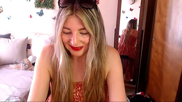 Snapshot of Jolie-Mature chatting on May 2026 08:27:02 PM Jolie-Mature online show from May 2026 08:27:02 PM