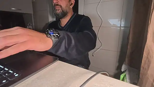 TigerOne19 online show from November 2025 10:30:02 PM