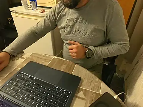 TigerOne19 online show from November 2025 08:52:01 PM