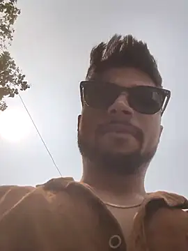  IRRESISTIBLE  online show from March 2026 06:18:01 AM