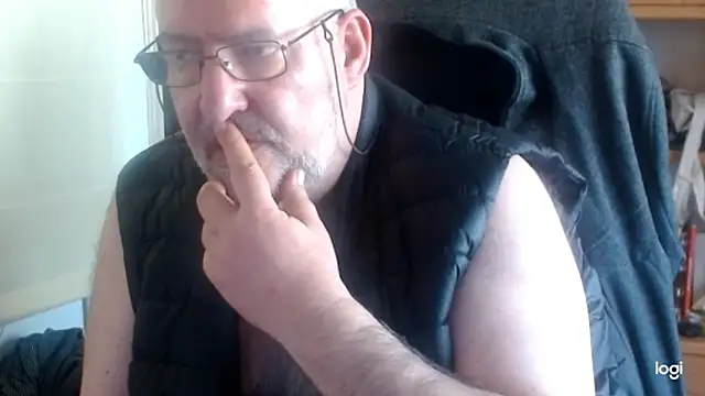 Snapshot of trasnodoluar chatting on April 2026 03:22:02 PM trasnodoluar online show from April 2026 03:22:02 PM