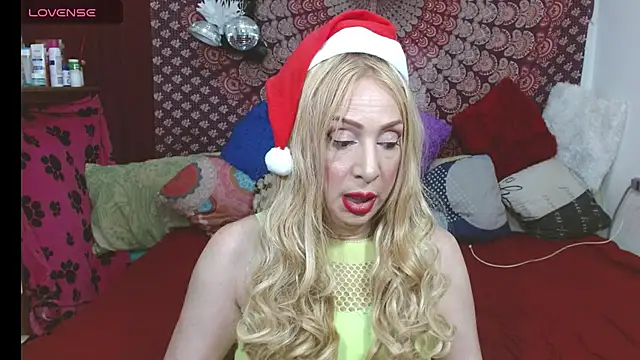 Snapshot of elena_evans chatting on December 2025 06:15:01 PM elena evans online show from December 2025 06:15:01 PM