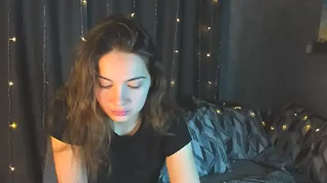 Snapshot of KristinaLoison chatting on February 2025 01:59:02 PM KristinaLoison online show from February 2025 01:59:02 PM