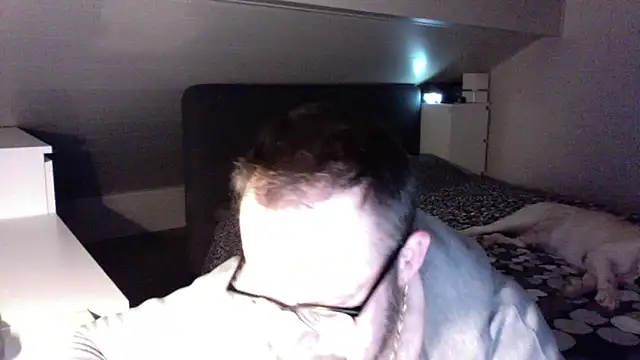 Snapshot of FABIOGLASSES chatting on December 2024 03:22:02 AM FABIOGLASSES online show from December 2024 03:22:02 AM