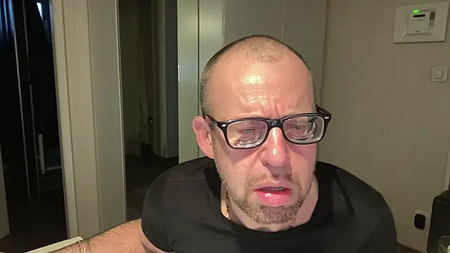 FABIOGLASSES online show from January 2026 04:23:01 PM