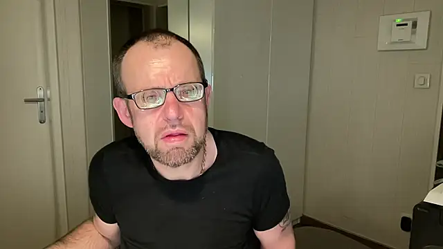 FABIOGLASSES online show from February 2026 10:30:02 PM