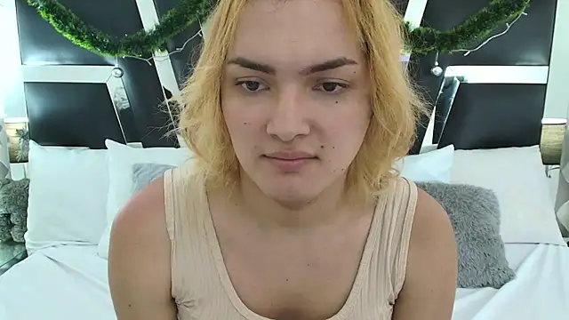 Snapshot of katya_kozlov chatting on January 2025 04:15:01 AM katya kozlov online show from January 2025 04:15:01 AM