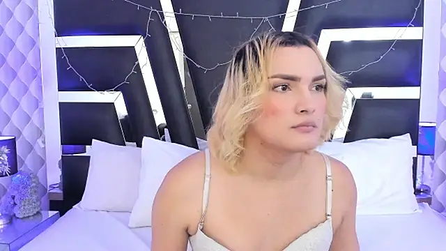 Snapshot of katya_kozlov chatting on March 2025 10:55:02 PM katya kozlov online show from March 2025 10:55:02 PM